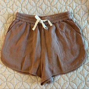 Aritzia | Wilfred | Bertaud Shorts — Nutmeg | Size XS